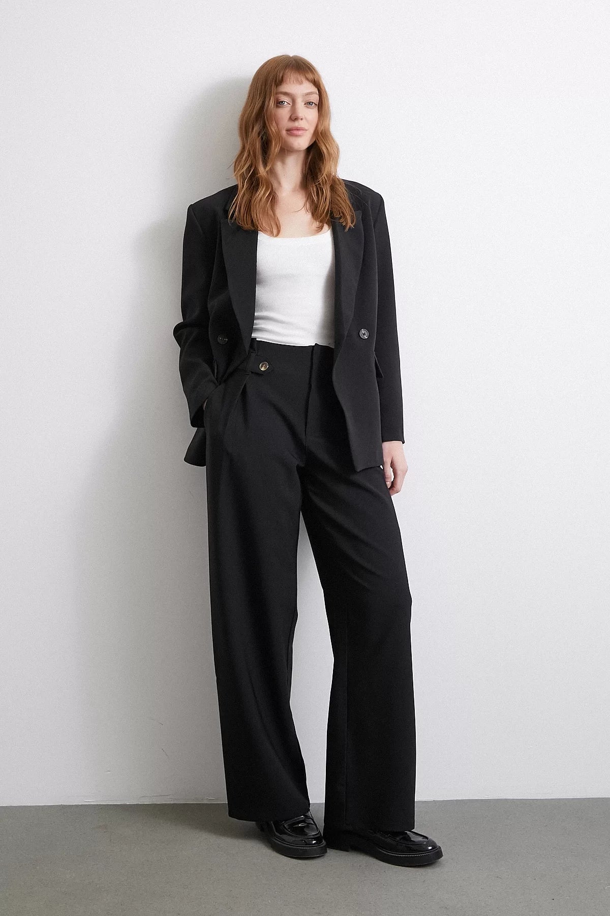 Bel Detaylı Wide Leg Pantolon - Siyah