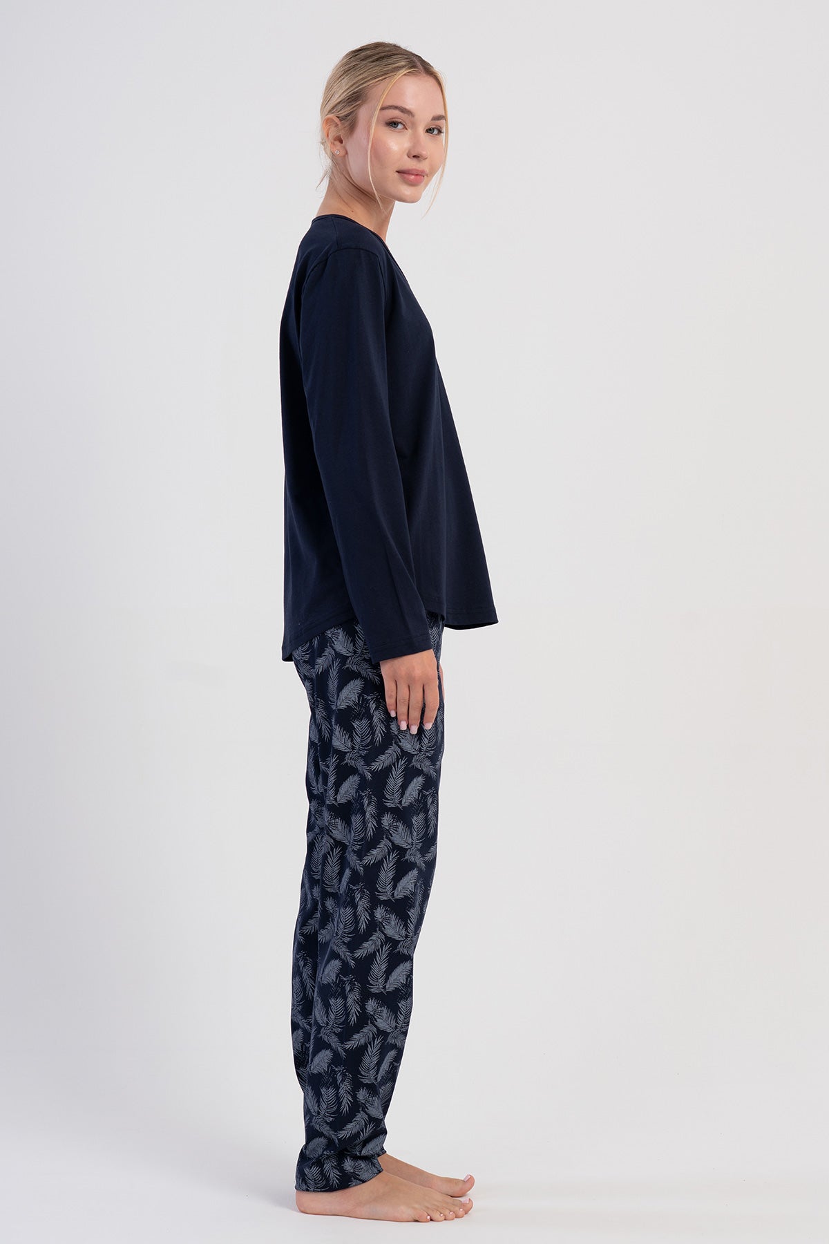 KADIN P.SUPREM XXL V YAKA UZUN KOL ETEGI OVAL PIJAMA TAKIM - Y.LACIVERT
