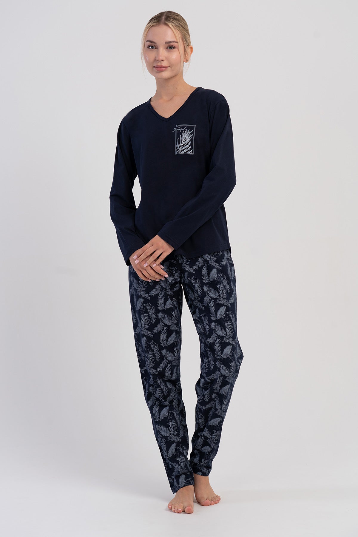 KADIN P.SUPREM BATTAL XXL V YAKA UZUN KOL ETEGI OVAL PIJAMA TAKIM - Y.LACIVERT
