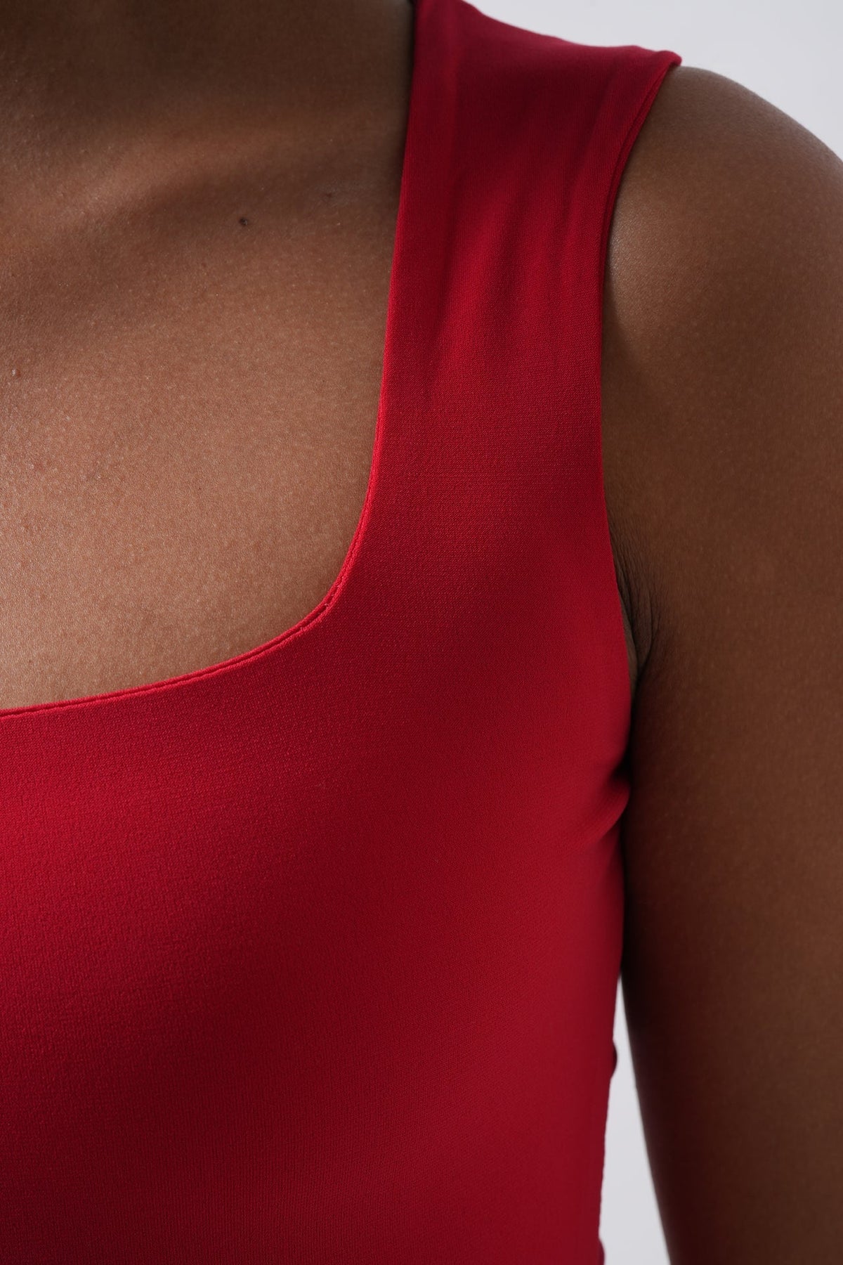 Kare Yaka Kalın Askılı Bodysuit - Kırmızı