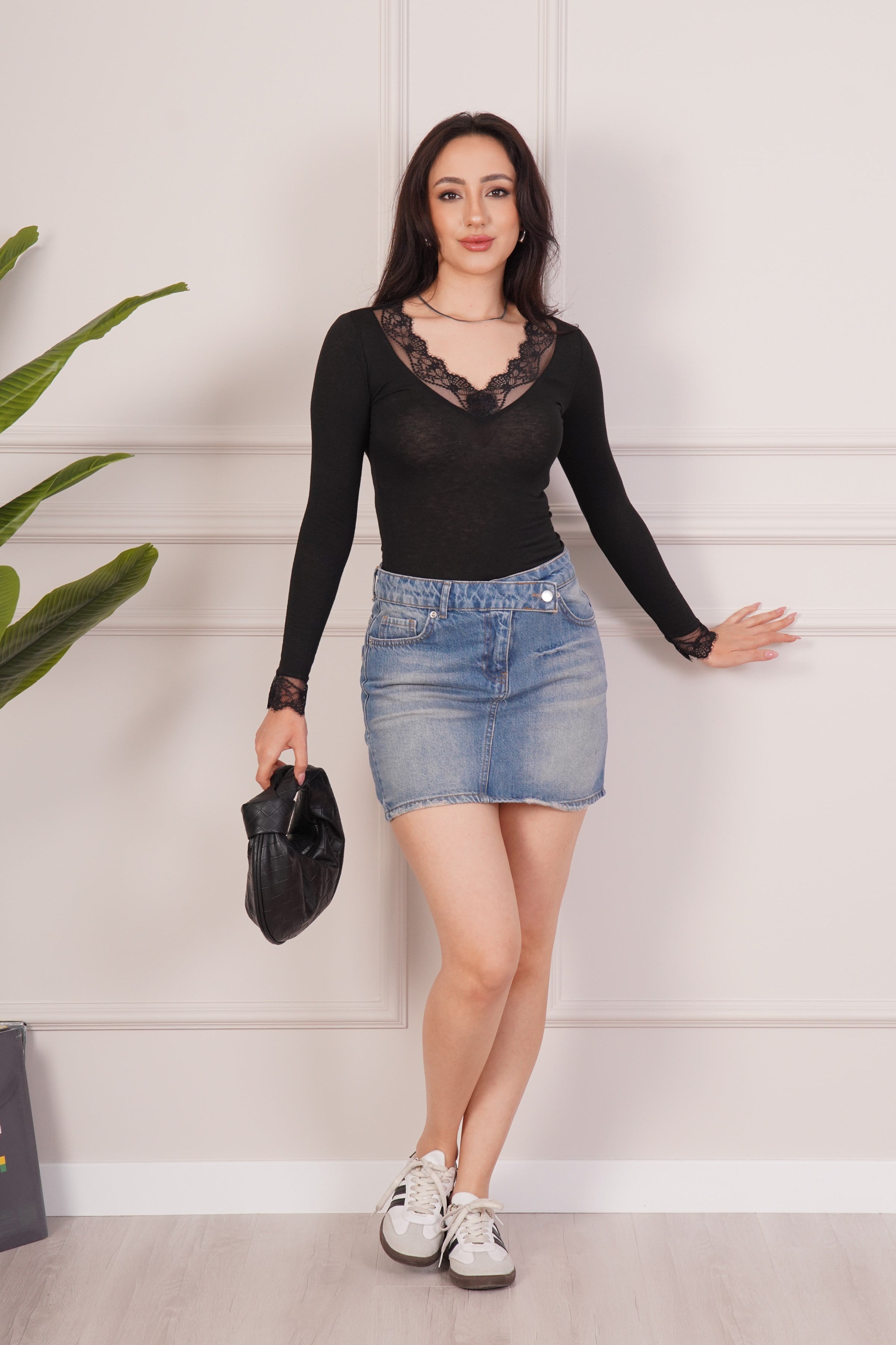 Dantel Detaylı Uzun Kollu Siyah Toptan Body Bluz
