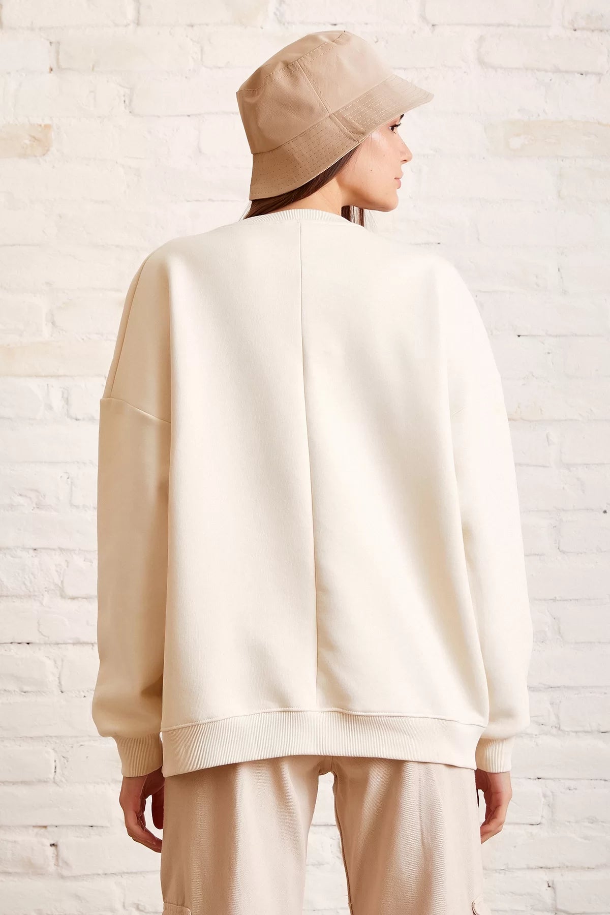 Bisiklet Yaka Baskılı Sweatshirt - Krem