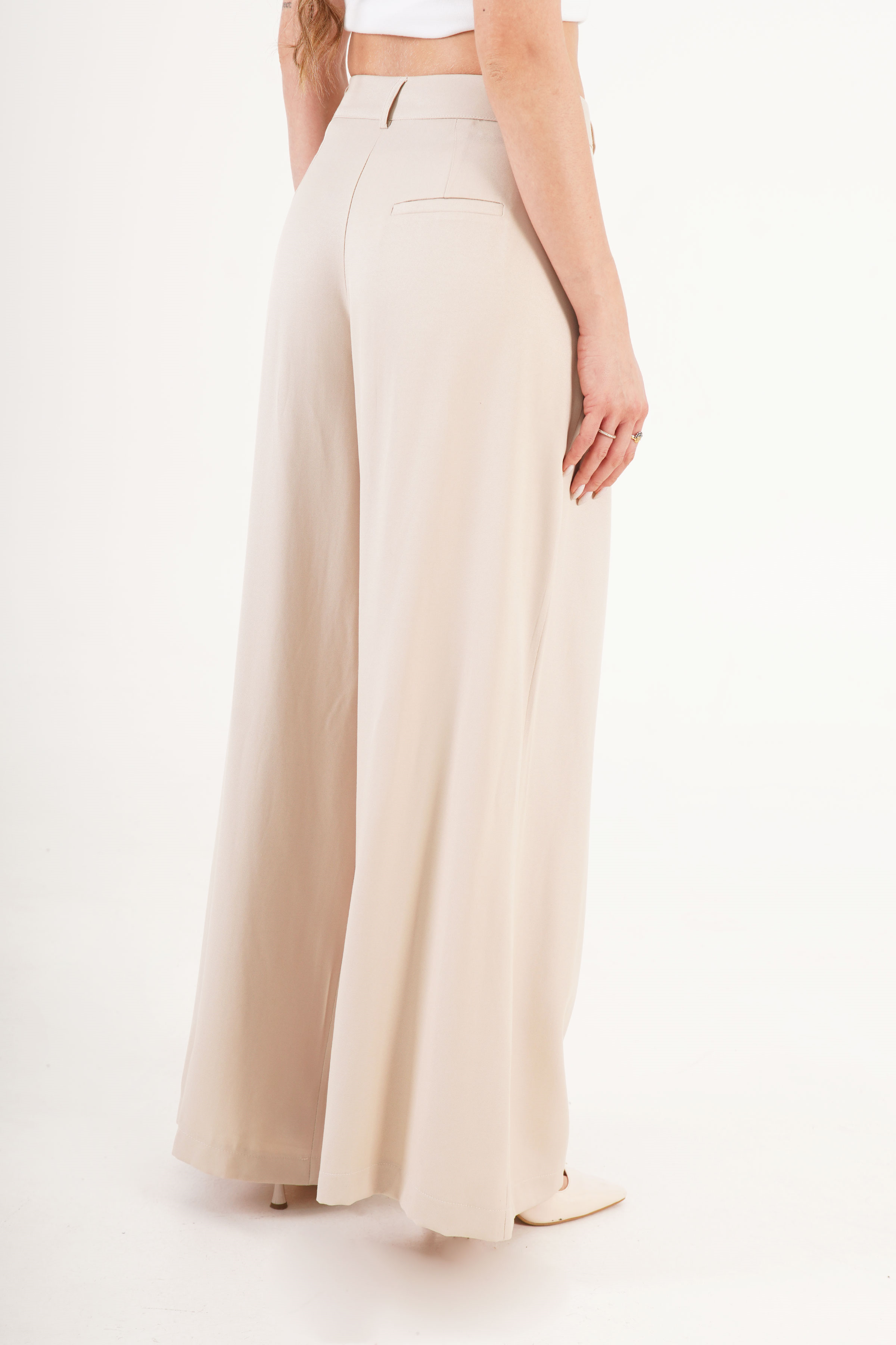 Piliseli Çift Cepli Salaş Toptan Bej Pantolon