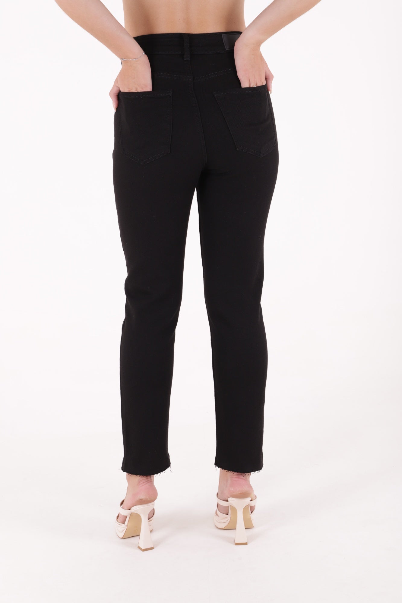 Dikişsiz Paça Mom Fit Kot Pantolon - Siyah - (26-31) - 5