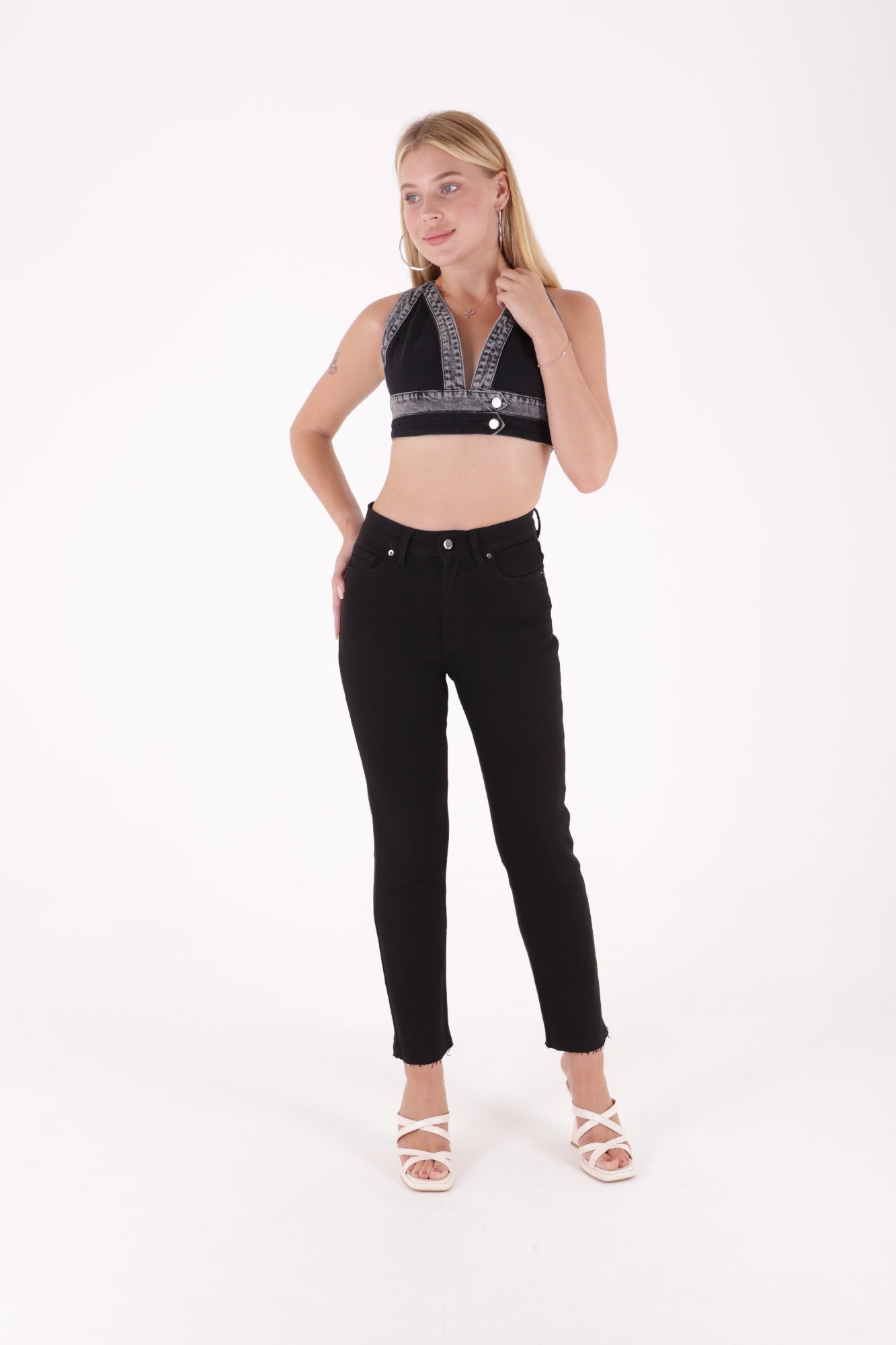 Dikişsiz Paça Mom Fit Kot Pantolon Siyah