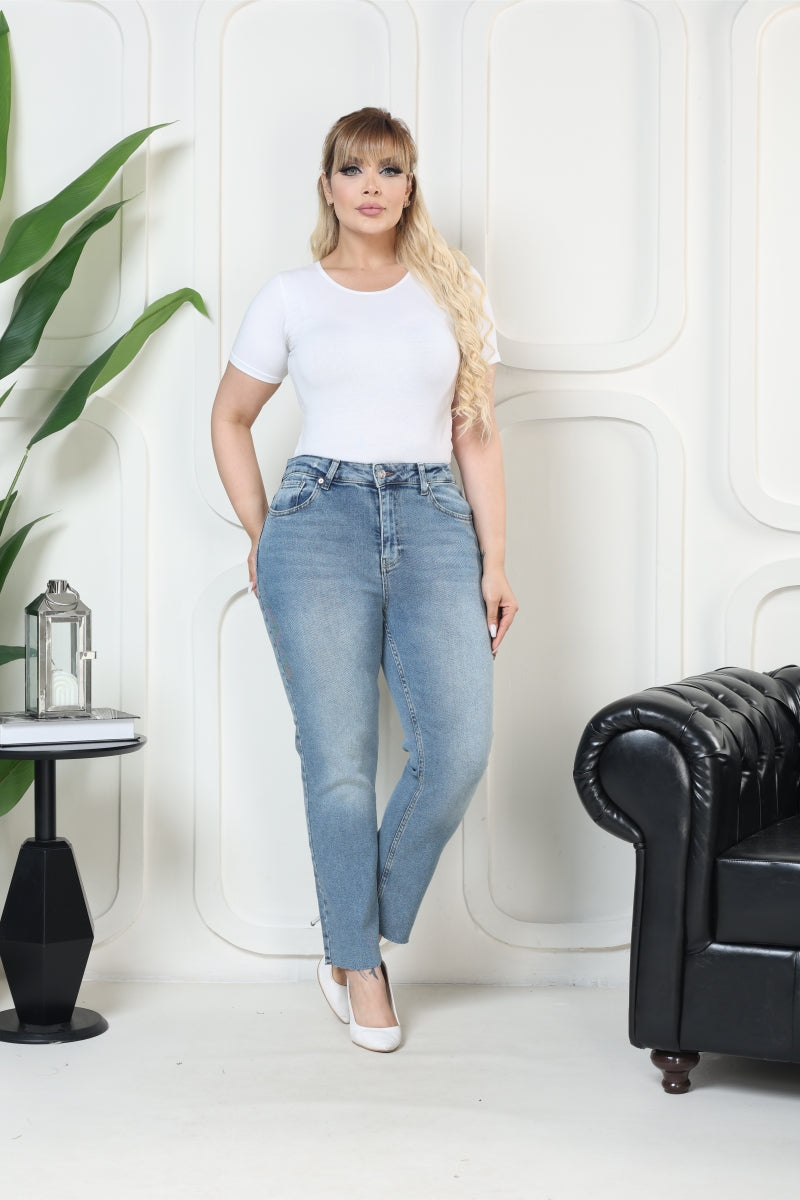 Dikişsiz Paça Mom Fit Kot Pantolon Açık Mavi Kot