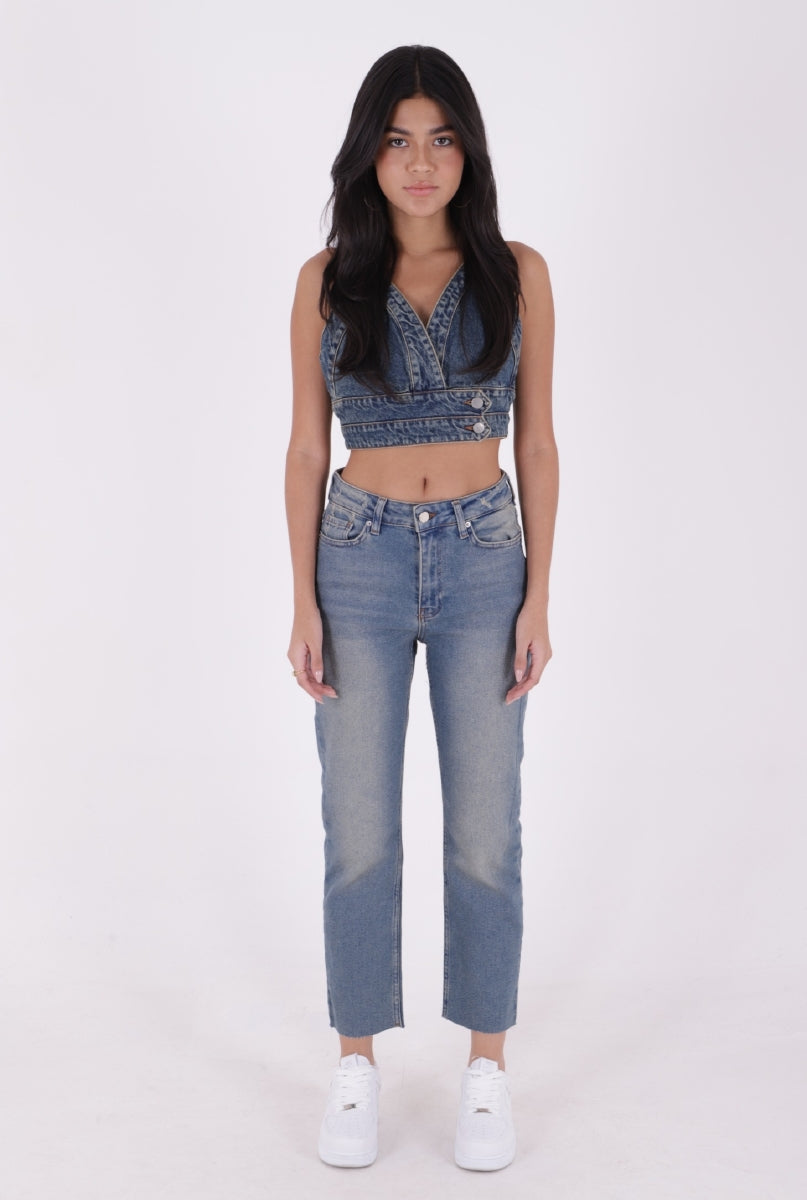 Dikişsiz Paça Mom Fit Kot Pantolon Orta Mavi ve Tintli