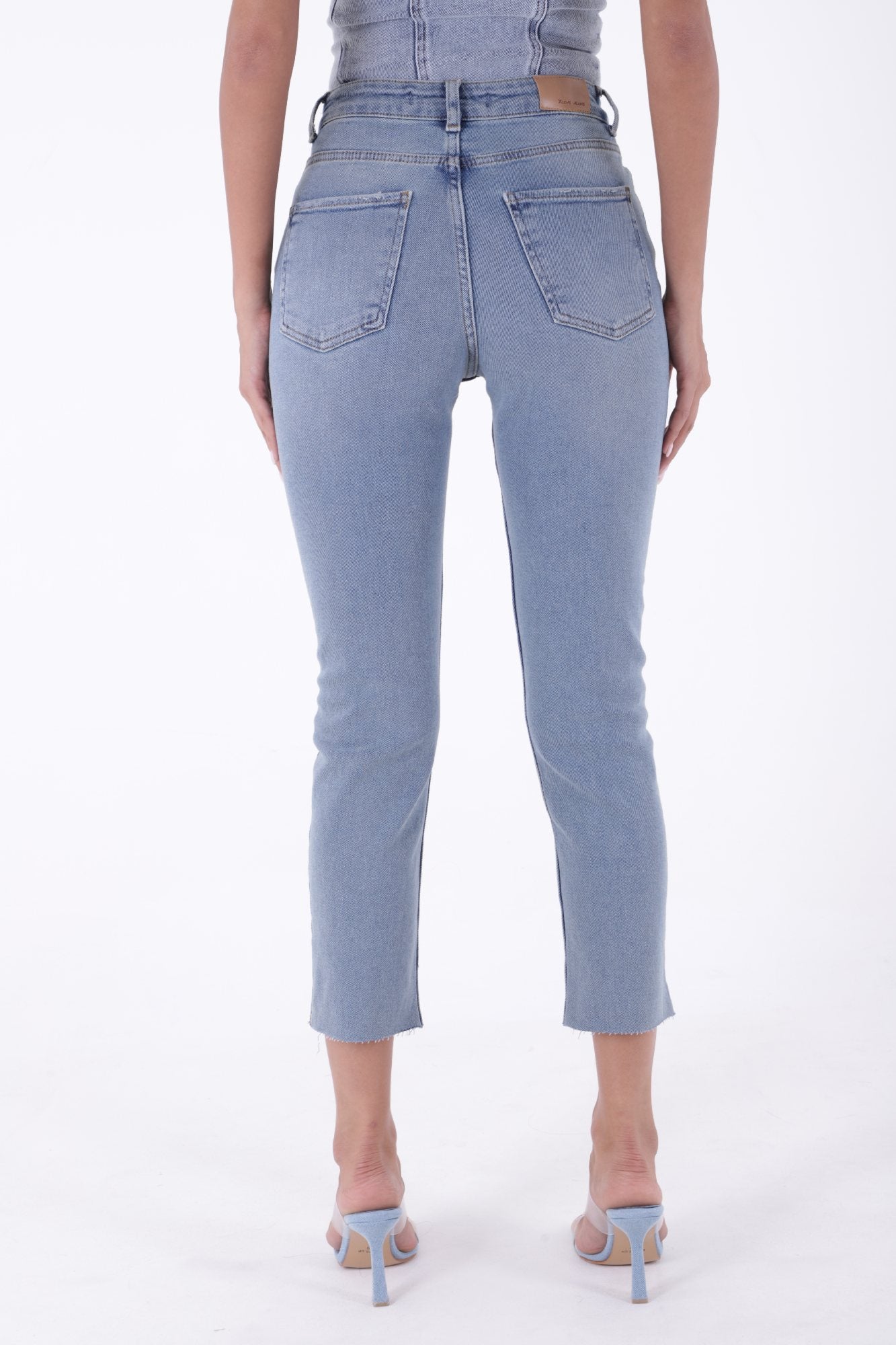 Dikişsiz Paça Mom Fit Kot Pantolon - Orta Mavi ve Tintli - (26-31) - 5