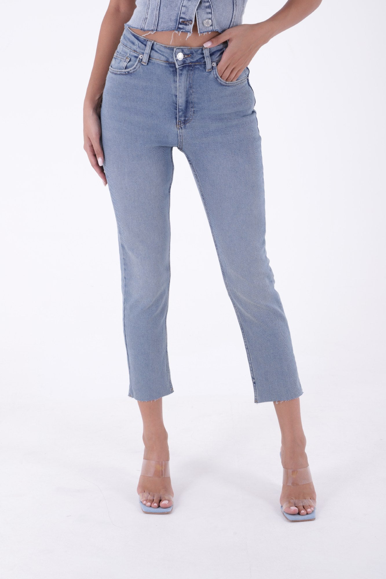 Dikişsiz Paça Mom Fit Kot Pantolon - Orta Mavi ve Tintli - (32-36) - 2