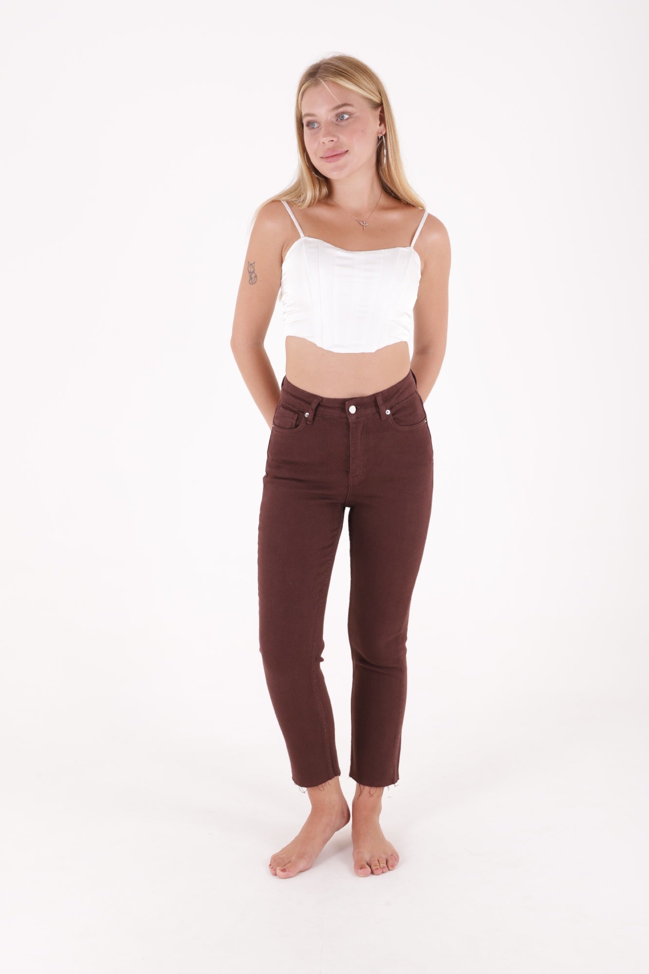 Dikişsiz Paça Mom Fit Kot Pantolon Kahverengi