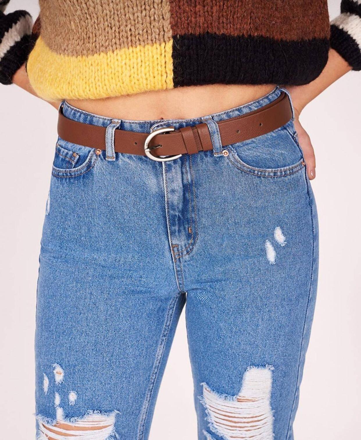 Basic Women's Buckled Belt