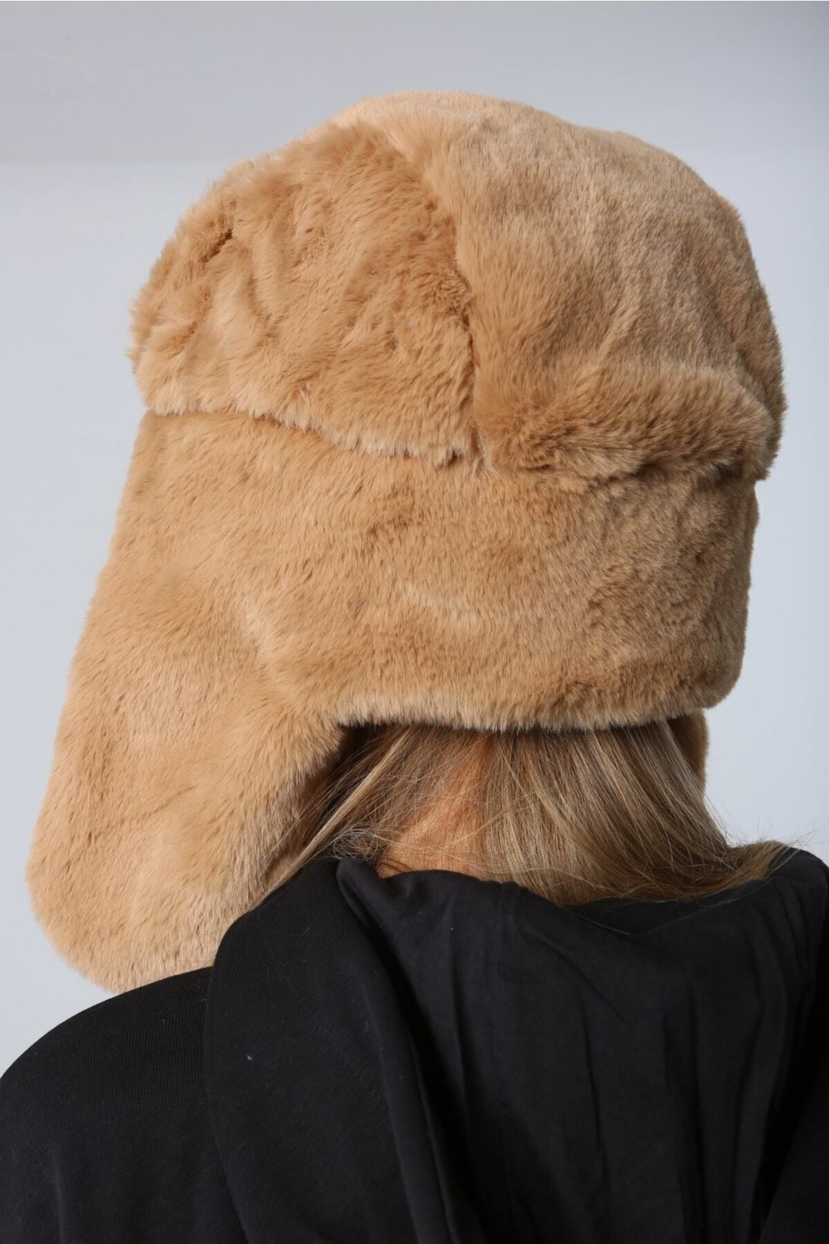 Kadın Camel Ponponlu Kürklü Kulaklıklı Peluş Şapka Bere Bere1103