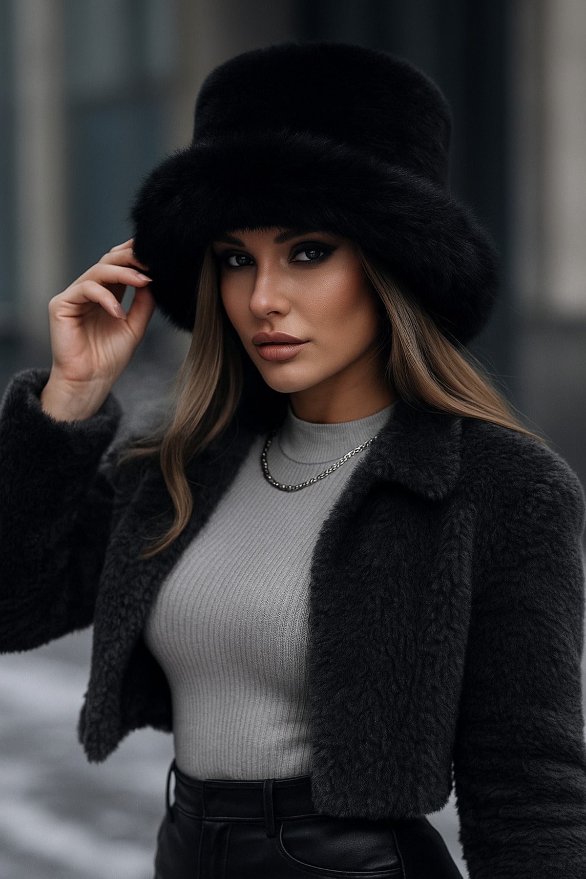 Siyah Kalın Peluş Kalpak Şapka - Bere Sıcak Tutan Şık Dış Mekan Soğuktan Koruma Spk1143