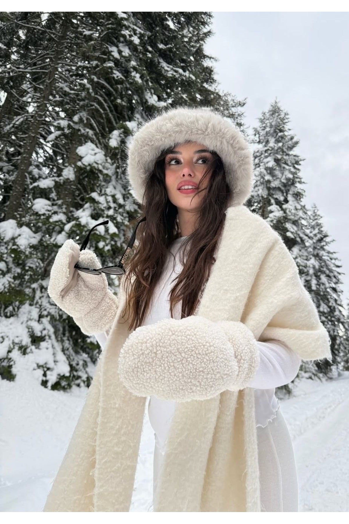 Bej Kalın Peluş Kalpak Şapka - Bere Sıcak Tutan Şık Dış Mekan Soğuktan Koruma Spk1143