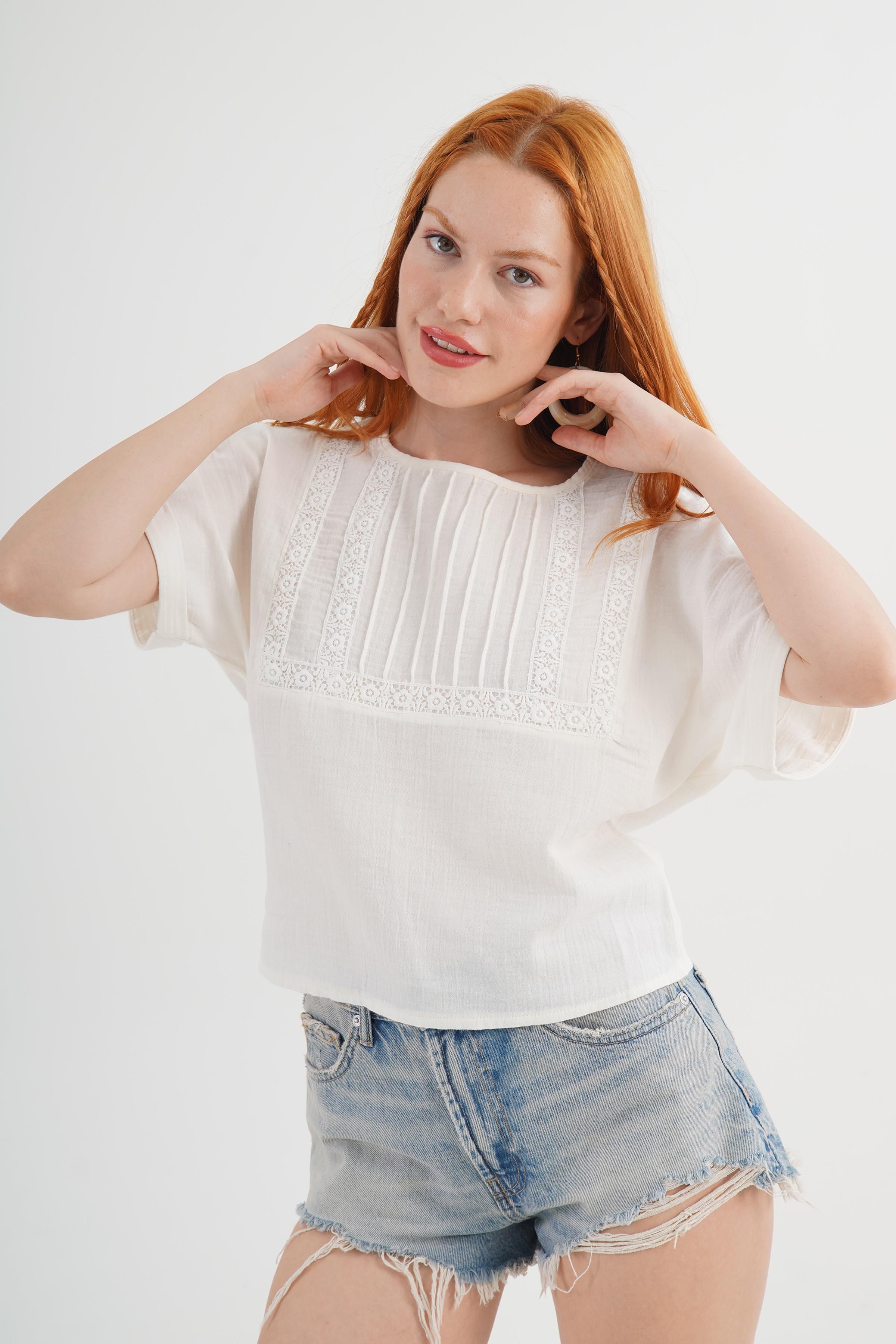 Ön Dantel Detaylı Toptan Ekru Bluz