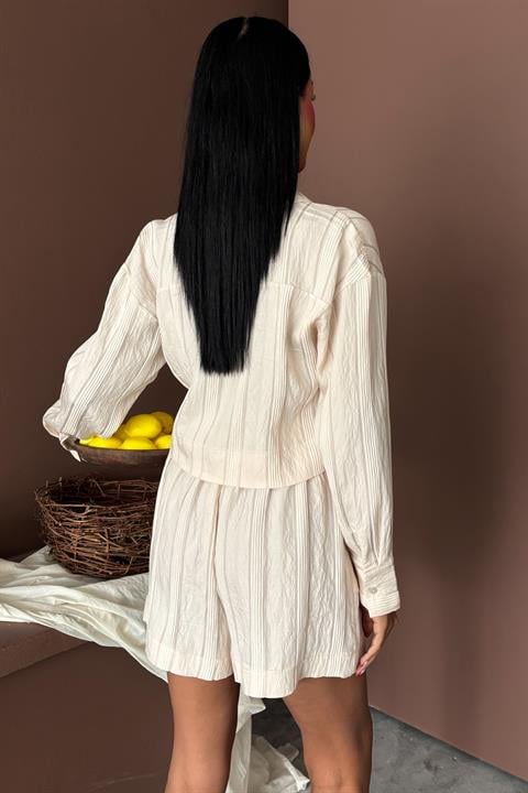 Apaj Yakalı ve Düğme Detaylı Viskon Takım 9861