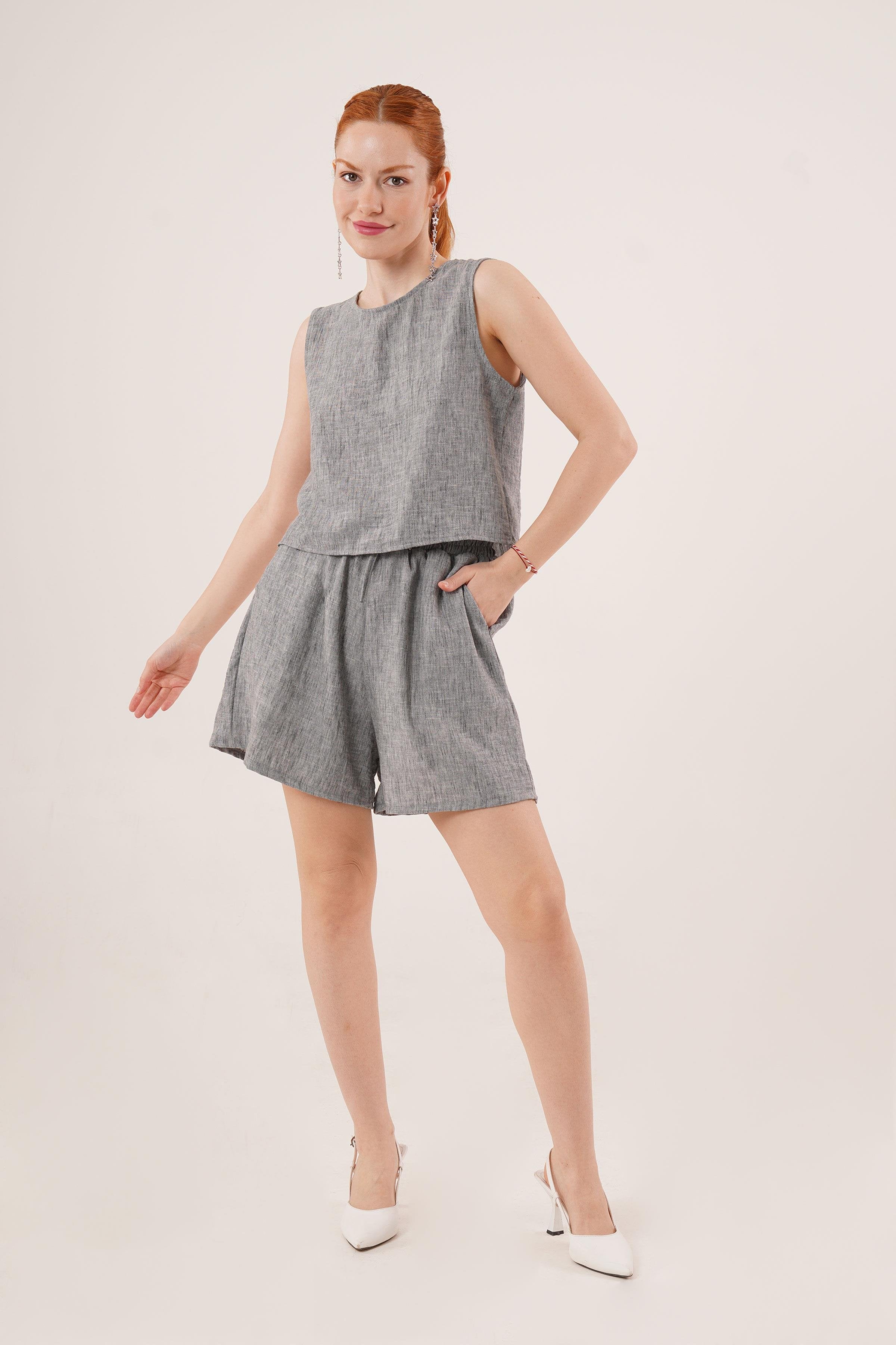 Arkası Düğme Detaylı Bluz Ve Cepli Şort İkili Toptan Antrasit Takım