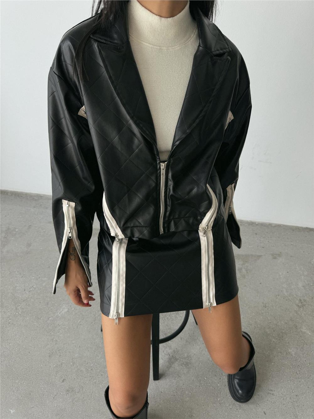 BAKLAVA DERİ CROP CEKET FERMUAR AKSESUAR DETAYLI - Siyah