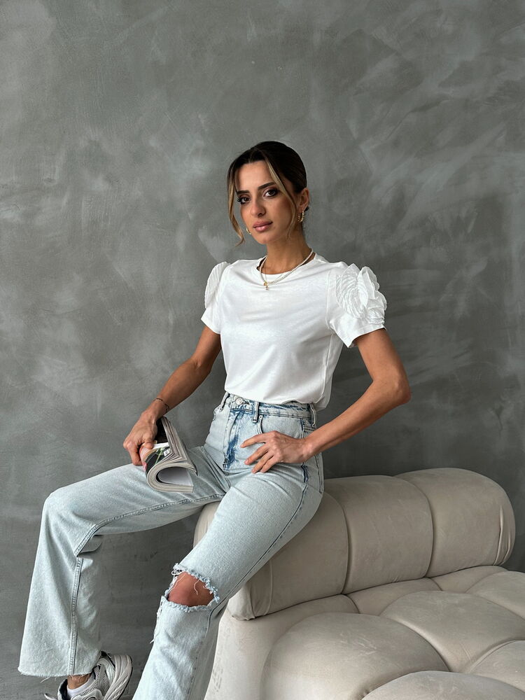 Topshow Beyaz Omuzları Güllü Toptan T Shirt