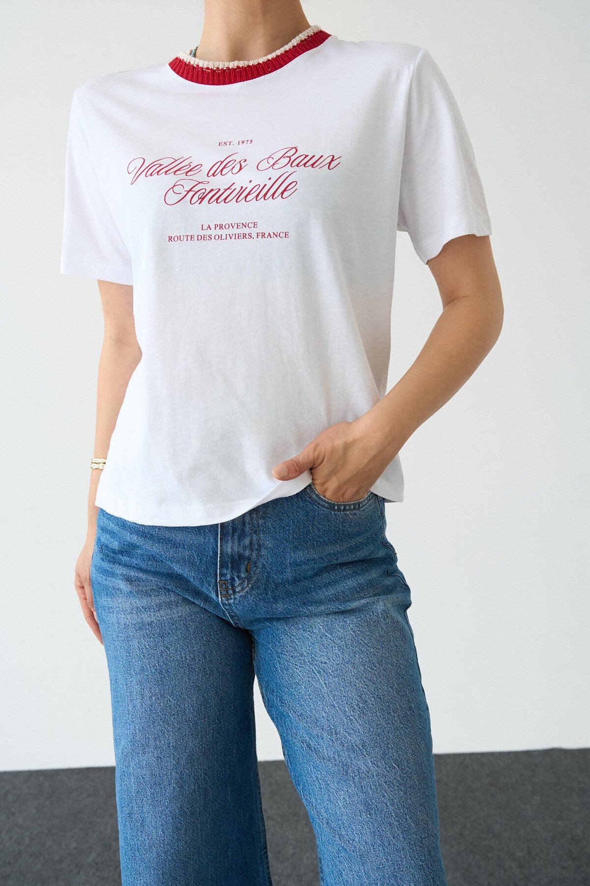 Beyaz-Kırmızı Baskılı T-Shirt