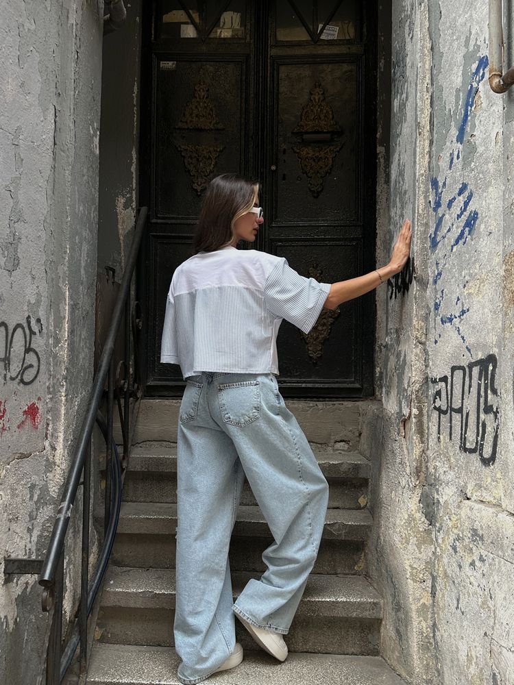 Topshow Beyaz Mavi Garnili Crop Toptan Bluz