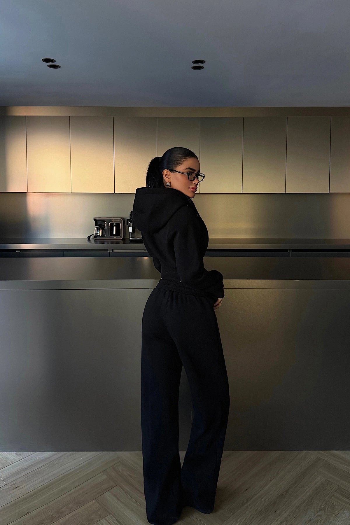 Siyah Scarf Kapşonlu Eşofman Takım