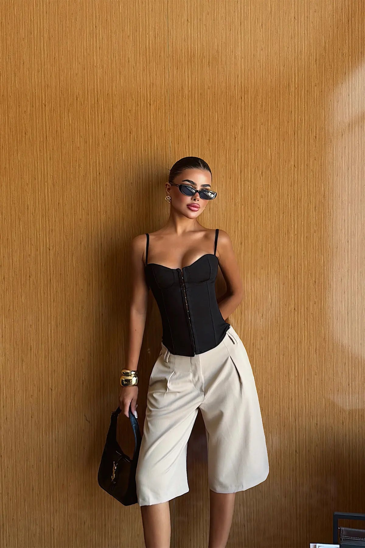 Siyah Askılı Crop Top
