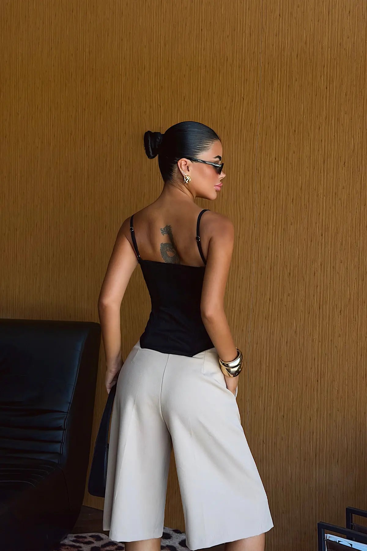 Siyah Askılı Crop Top