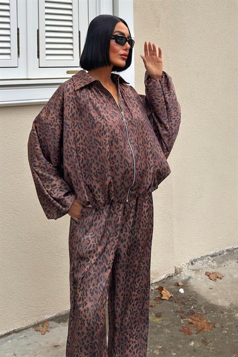 Bomber Ceket ve Şalvar Pantolonlu Leopar Desen Saten Takım 10276