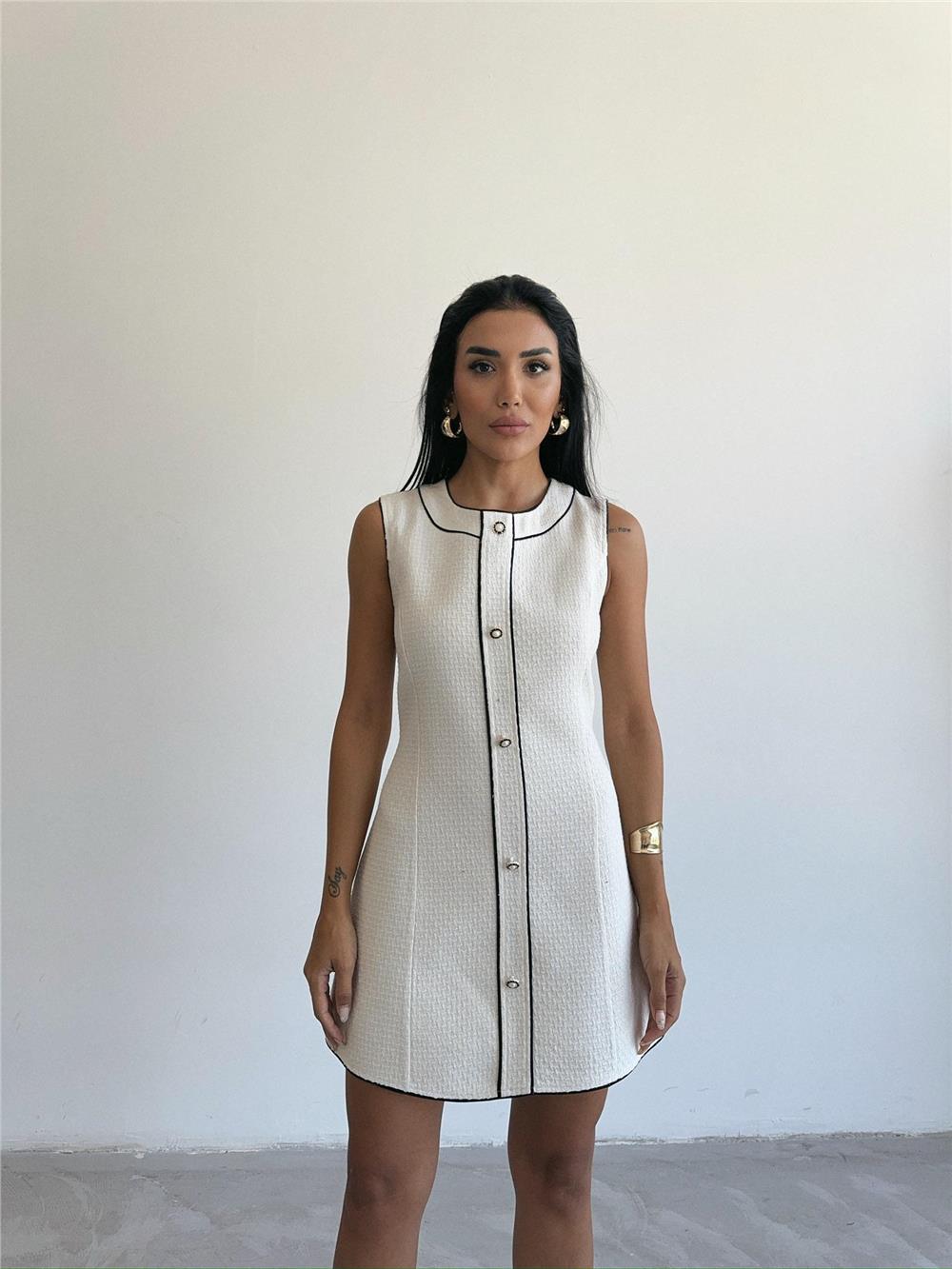 CHANEL KUMAŞ KISA ÖNDEN DÜĞMELİ ELBİSE - Beyaz