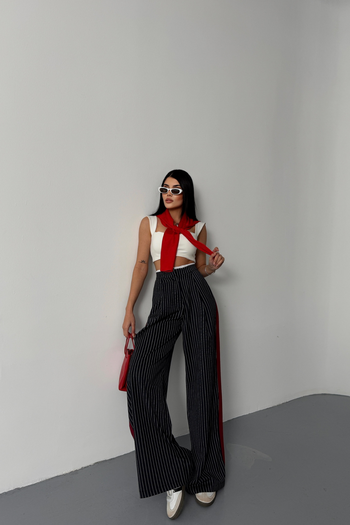 ÇİZGİLİ YANLAR ŞERİT DETAYLI PANTOLON - Lacivert