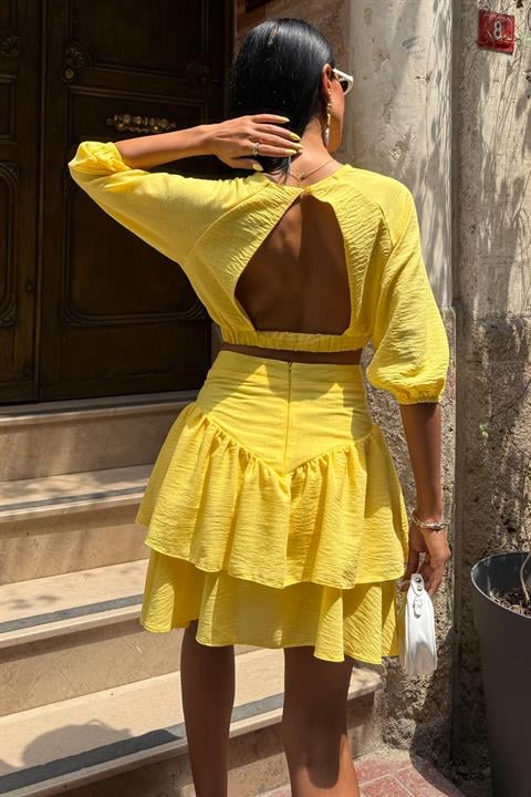 Crop Bluz ve Kat Kat Etekli Takım 10207