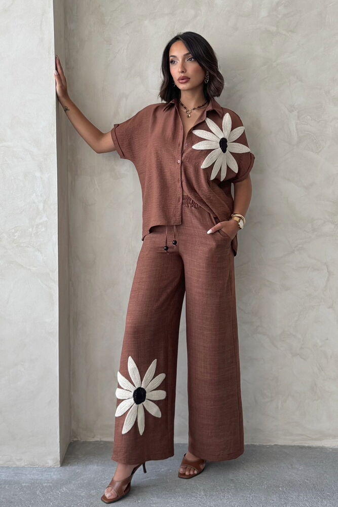 Çiçek Detaylı Pantolon
