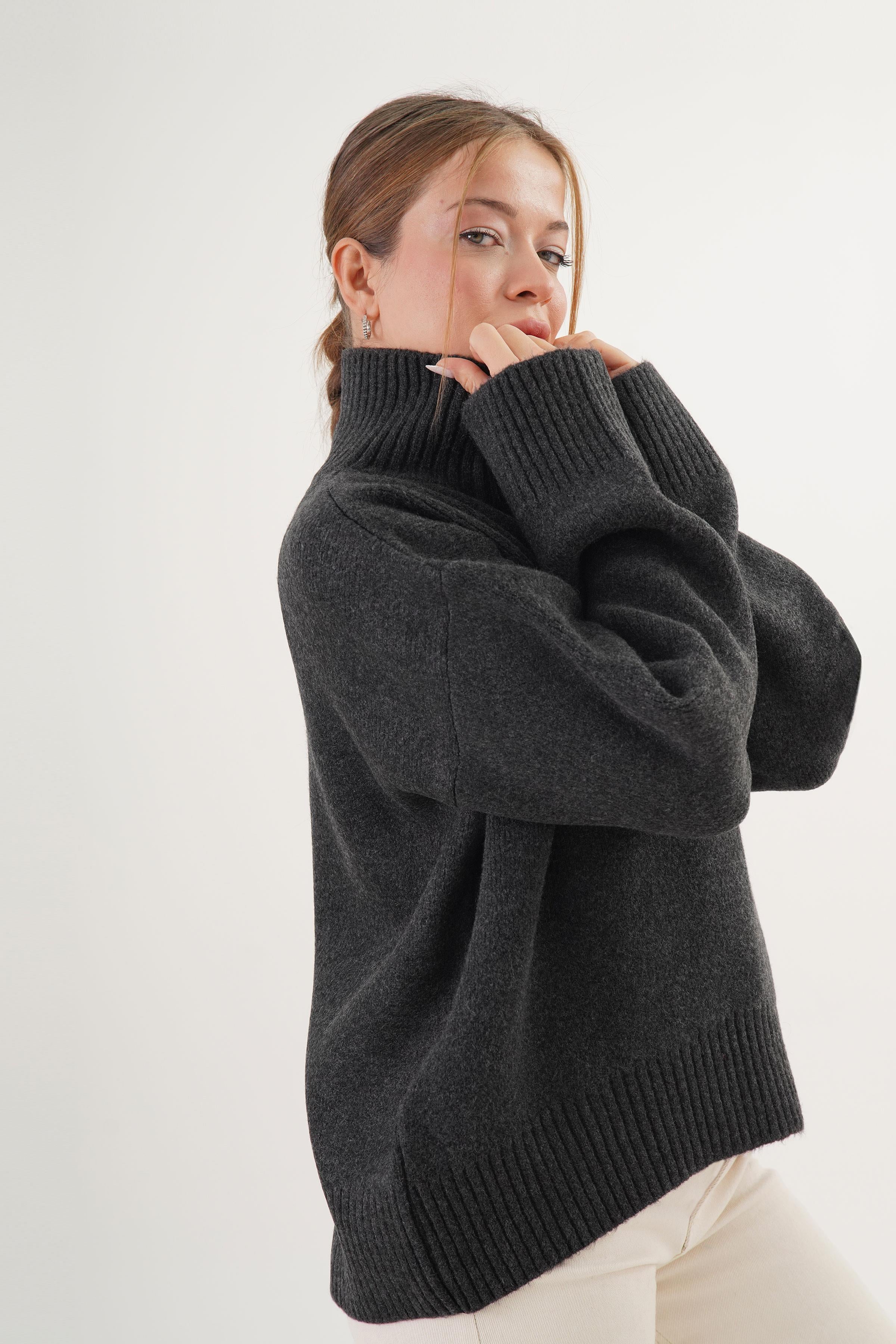 Yarım Balıkçı Yaka Kalın Toptan Antrasit Triko Kazak