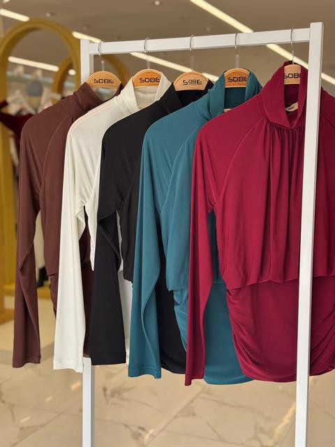 Döküm Detaylı Boğazlı Sandy Bluz 3480