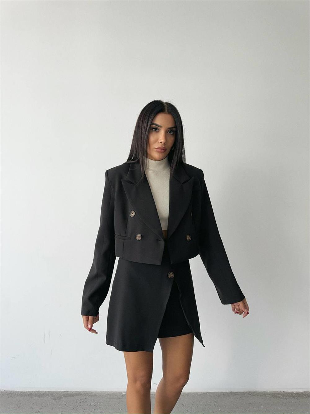 DÜĞME DETAYLI ETEK - CROP CEKET TAKIM - Siyah