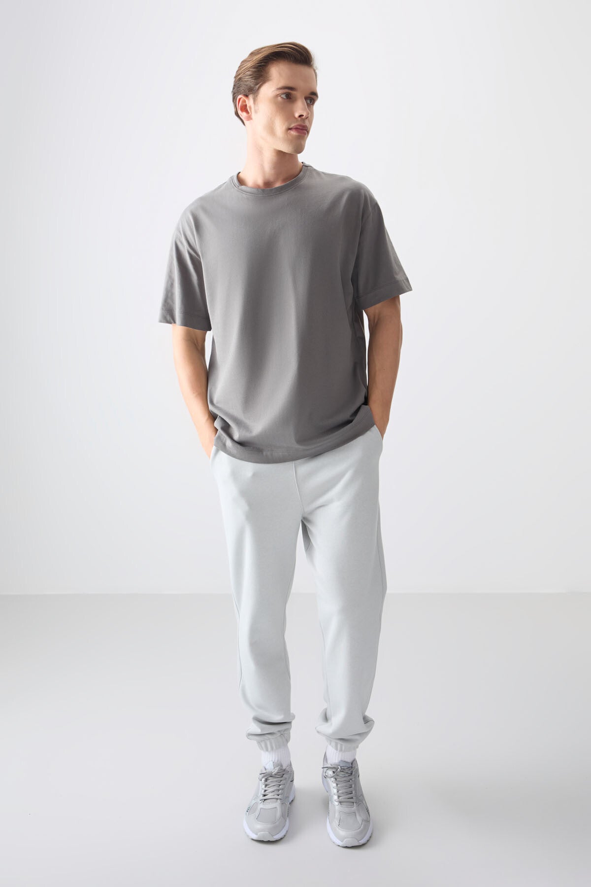 Koyu Gri %100 Pamuk Kalın Yumuşak Dokulu Oversize Fit Basic Erkek T-Shirt - 88353