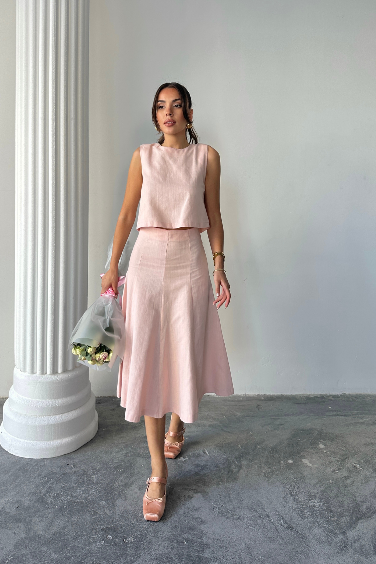 GABARDİN KOLSUZ BLUZ - PARÇALI ÇAN ETEK TAKIM - Pudra