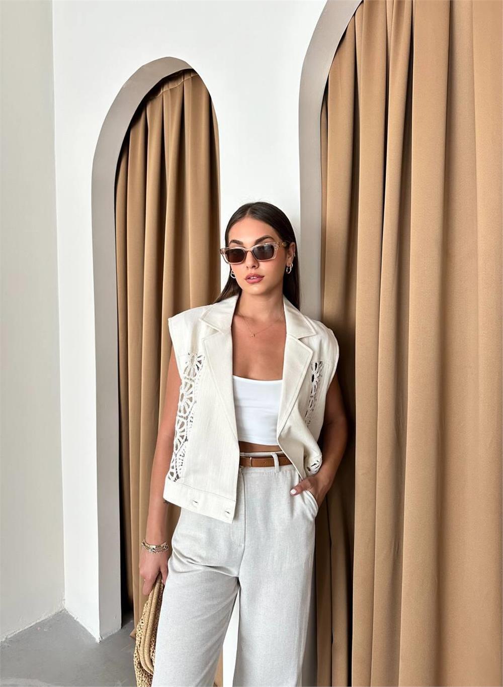 GABARDİN YELEK DANTEL DETAYLI - Ham