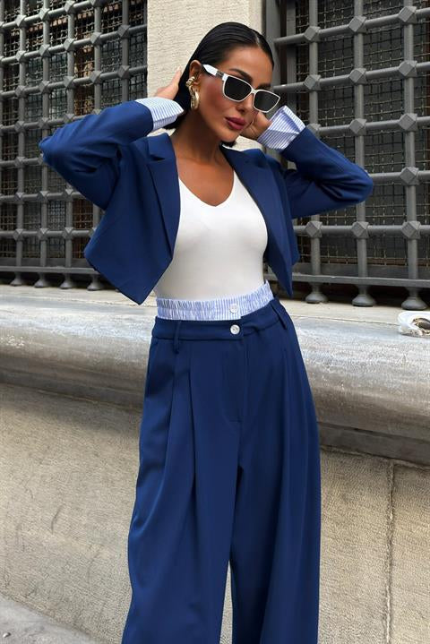 Garni Detaylı Crop Ceketli Takım 10075