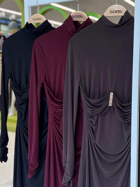 Göğüs Aksesuar Detaylı Drapeli Elbise 2911