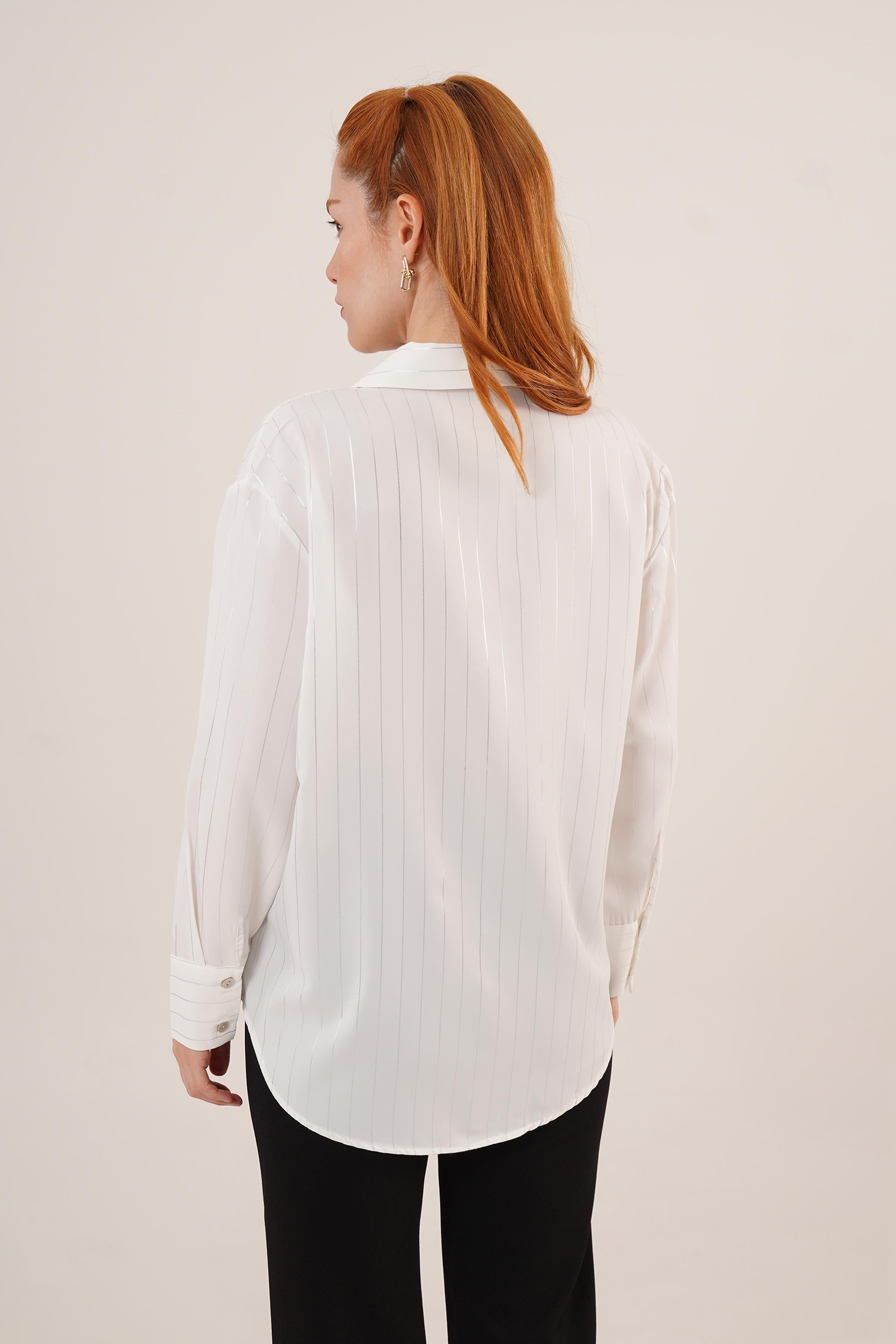 Gümüş Çizgili Düğmeli Beyaz Toptan Gömlek