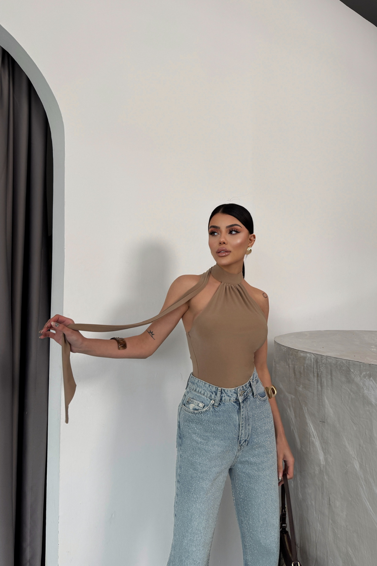 HALTER YAKA SANDY BODYSUİT - Bej