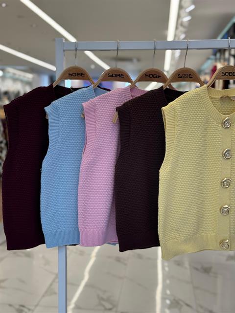 Helios Gold Düğmeli Triko Yelek 5186