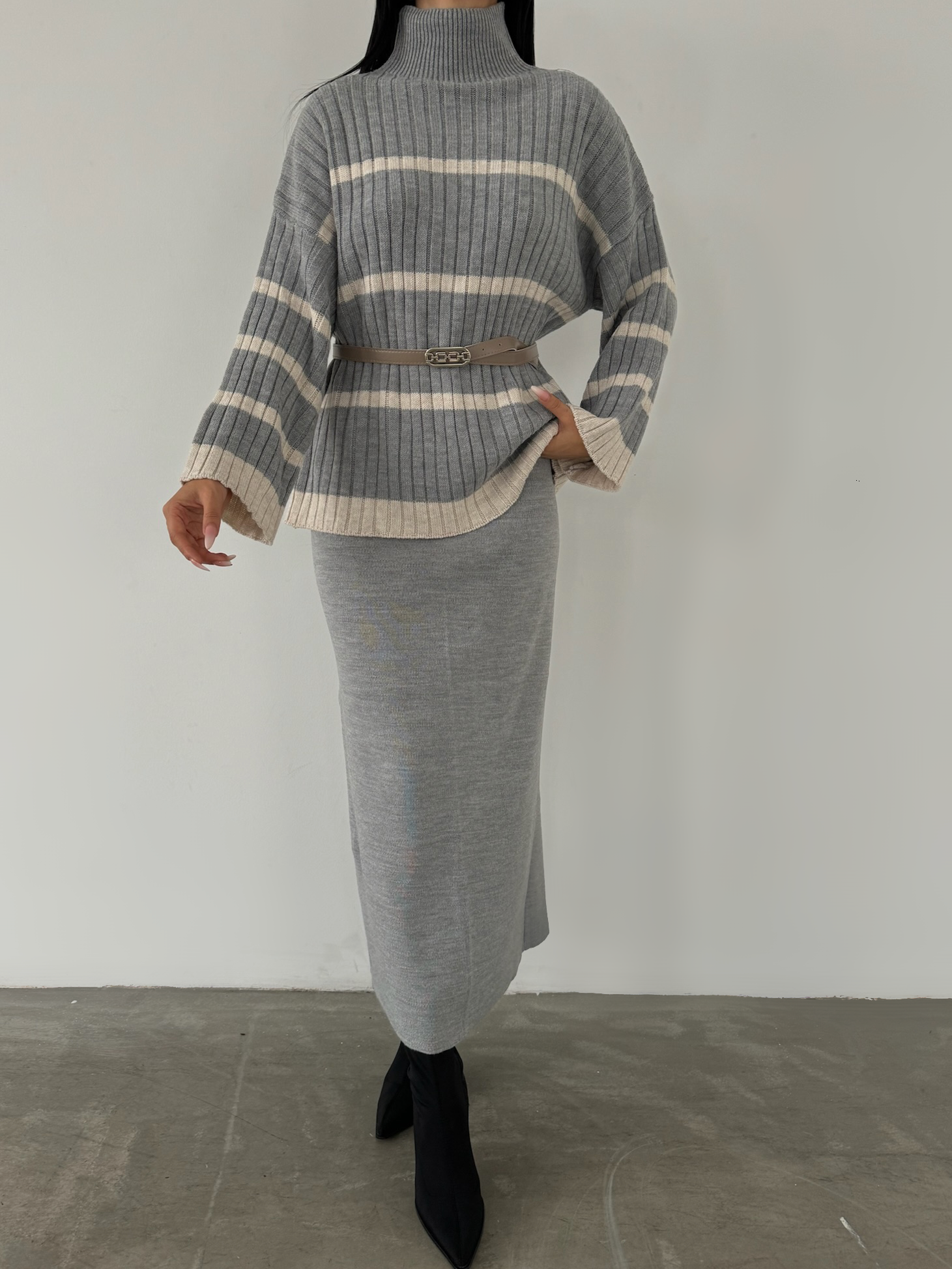 Balıkçı Yaka Etekli Triko Takım 1500