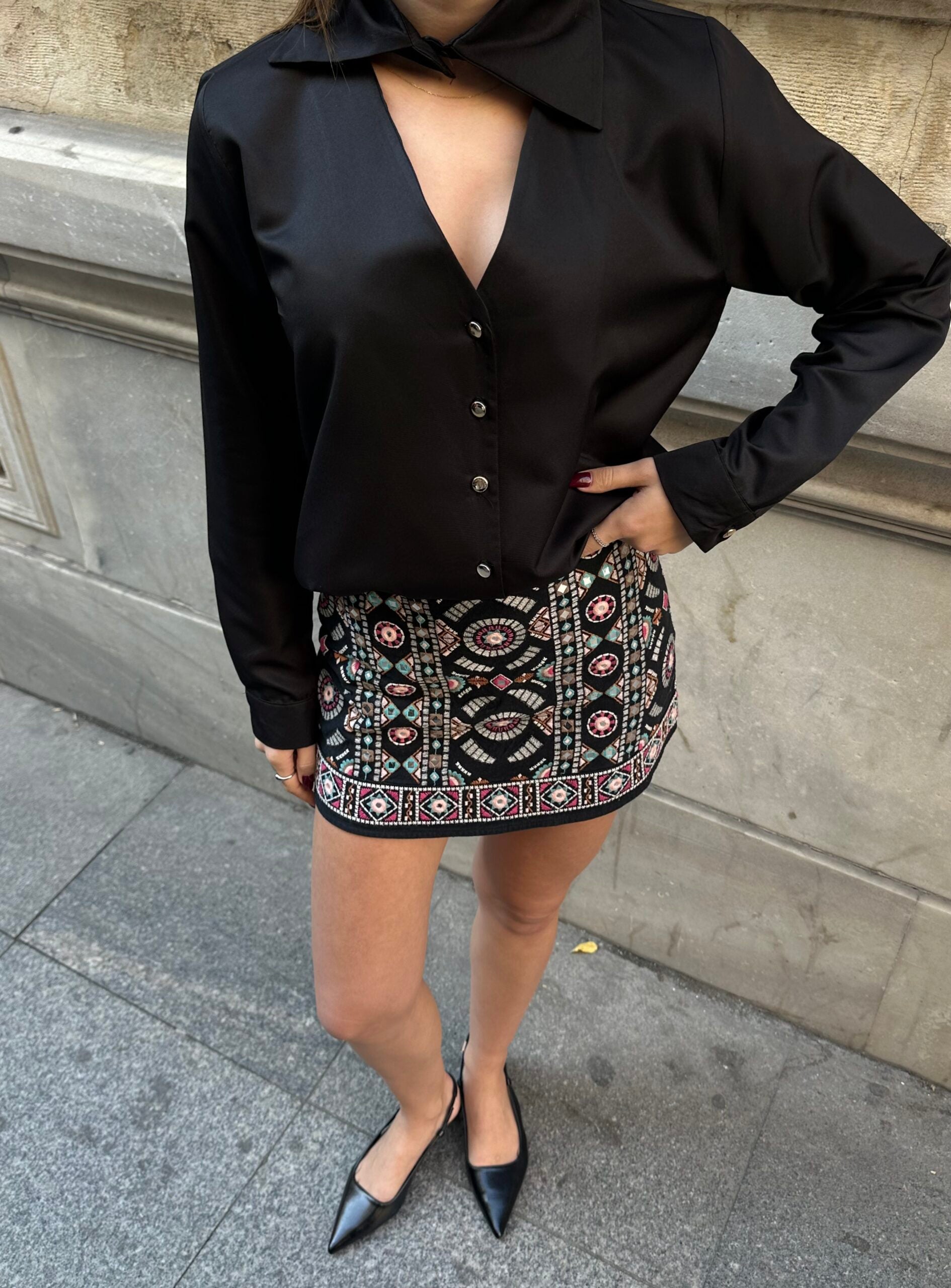 Kraliçe Yaka Gömlek 2500