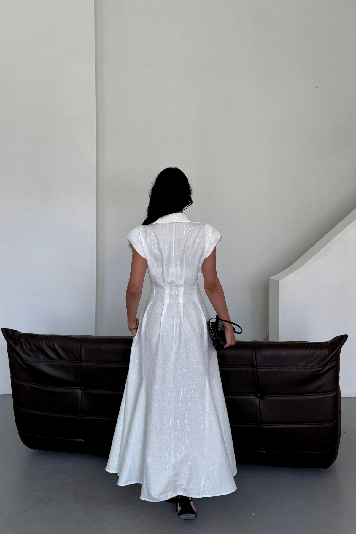 JAKARLI KETEN ELBİSE ÖNDEN YIRTMAÇLI CEPLİ - Beyaz