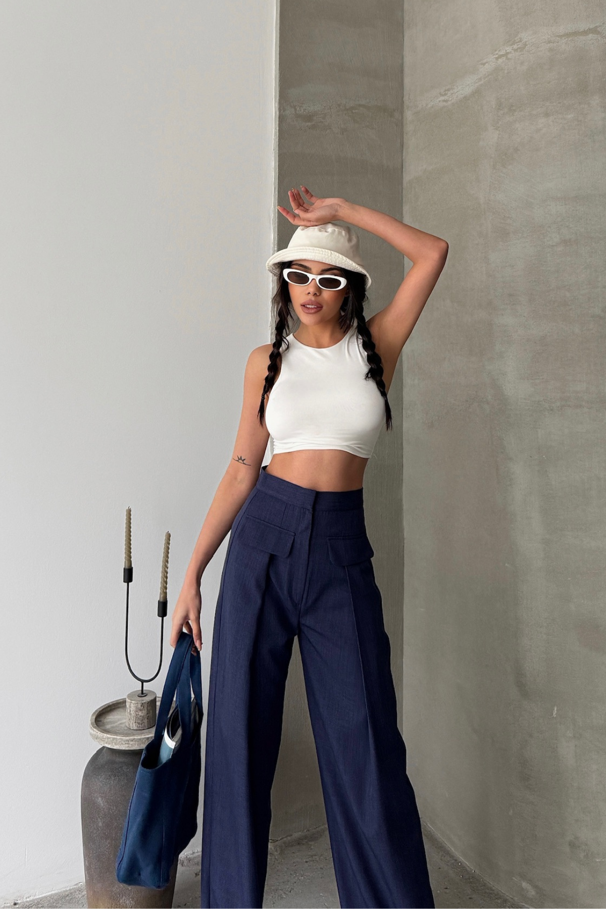 KAPALI GENİŞ PİLE CEP KAPAK DETAYLI PANTOLON - Lacivert