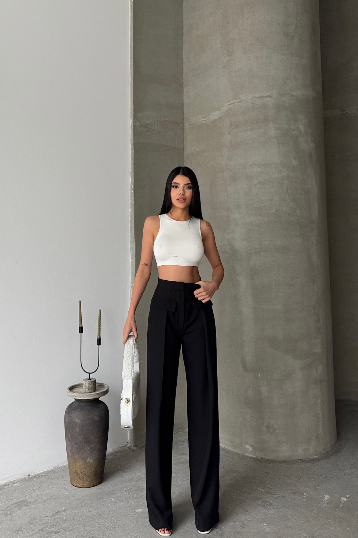 KAPALI GENİŞ PİLE CEP KAPAK DETAYLI PANTOLON - Siyah