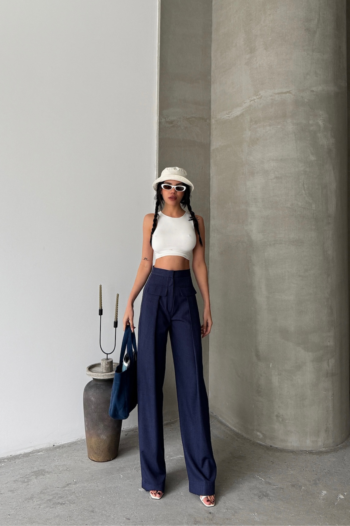 KAPALI GENİŞ PİLE CEP KAPAK DETAYLI PANTOLON - Lacivert